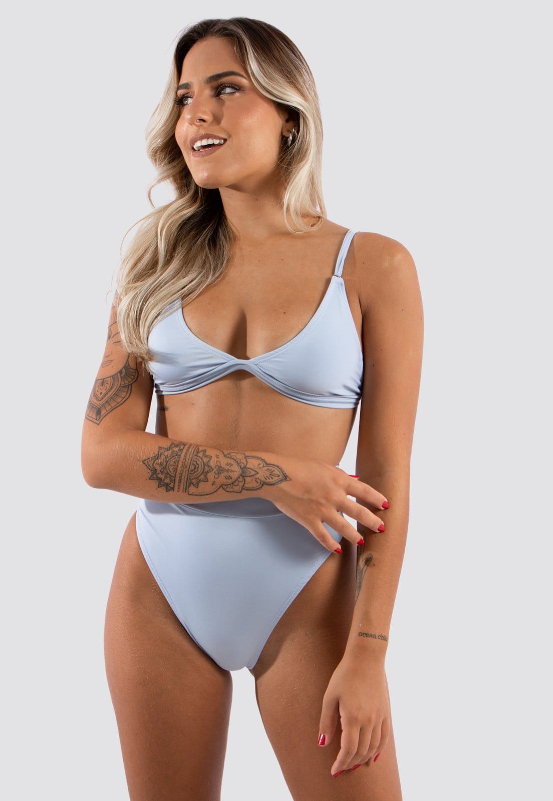 Biquíni Rioutlet Hot Pants Cintura Alta + Sutiã Triângulo