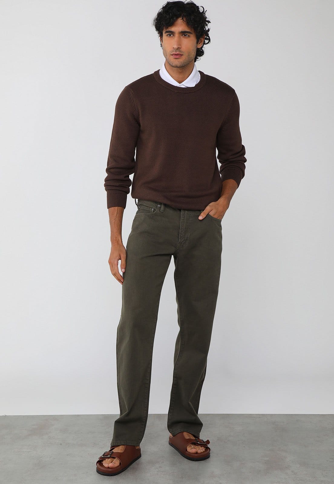 Vista 2 Calça Masculina GAP Oliva GAP verde