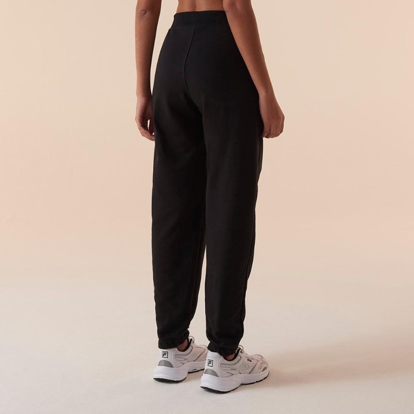 Vista 2 Calça Fila Classic B Feminina Fila incolor