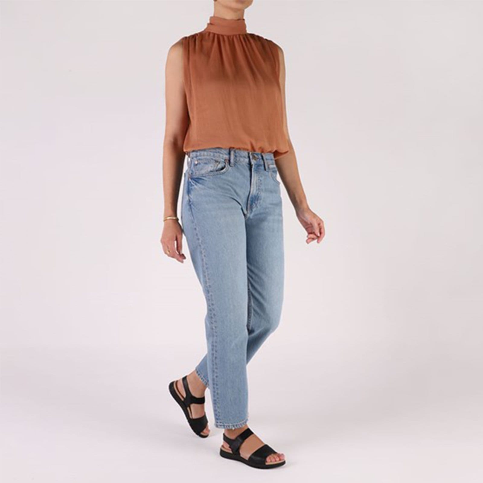 Vista 2 Sandália Salto Baixo Couro Fecho-Flex Usaflex 001 Usaflex preto