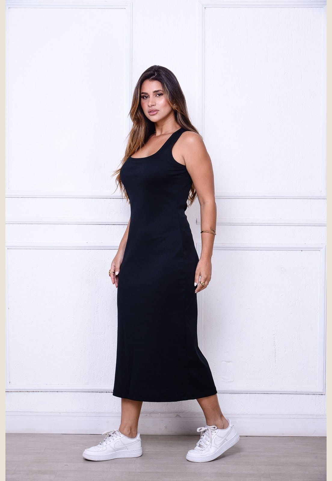 Vista 2 Vestido Joice BBonnie - Midi Canelado em Ribana BBonnie preto