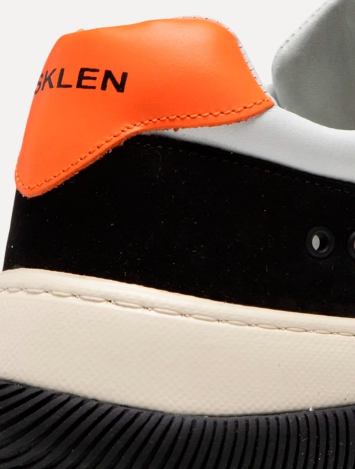 Vista 2 Tênis Osklen Masculino Hybrid Laces Black Sole Off-White Osklen off-white black