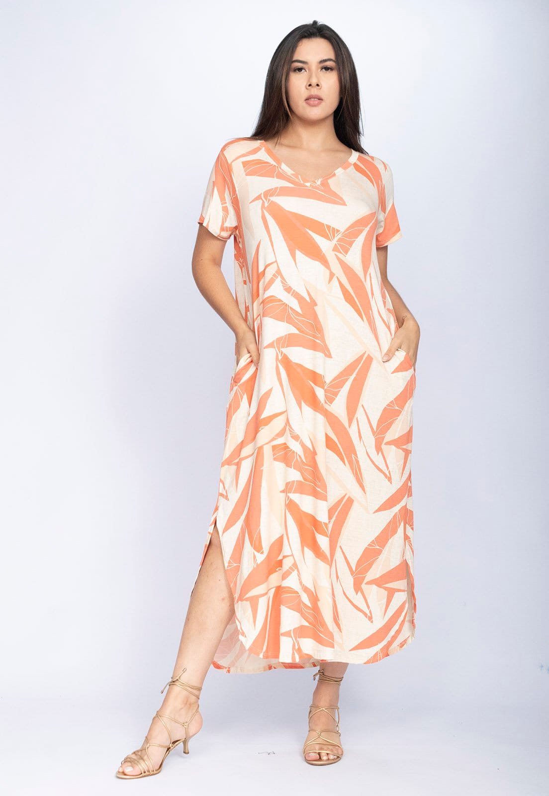 Vista principal Vestido CabanaFree Midi Abapã Malha com Bolso Estampa Verde Selvagem Laranja Cabanafree estampado/laranja verde