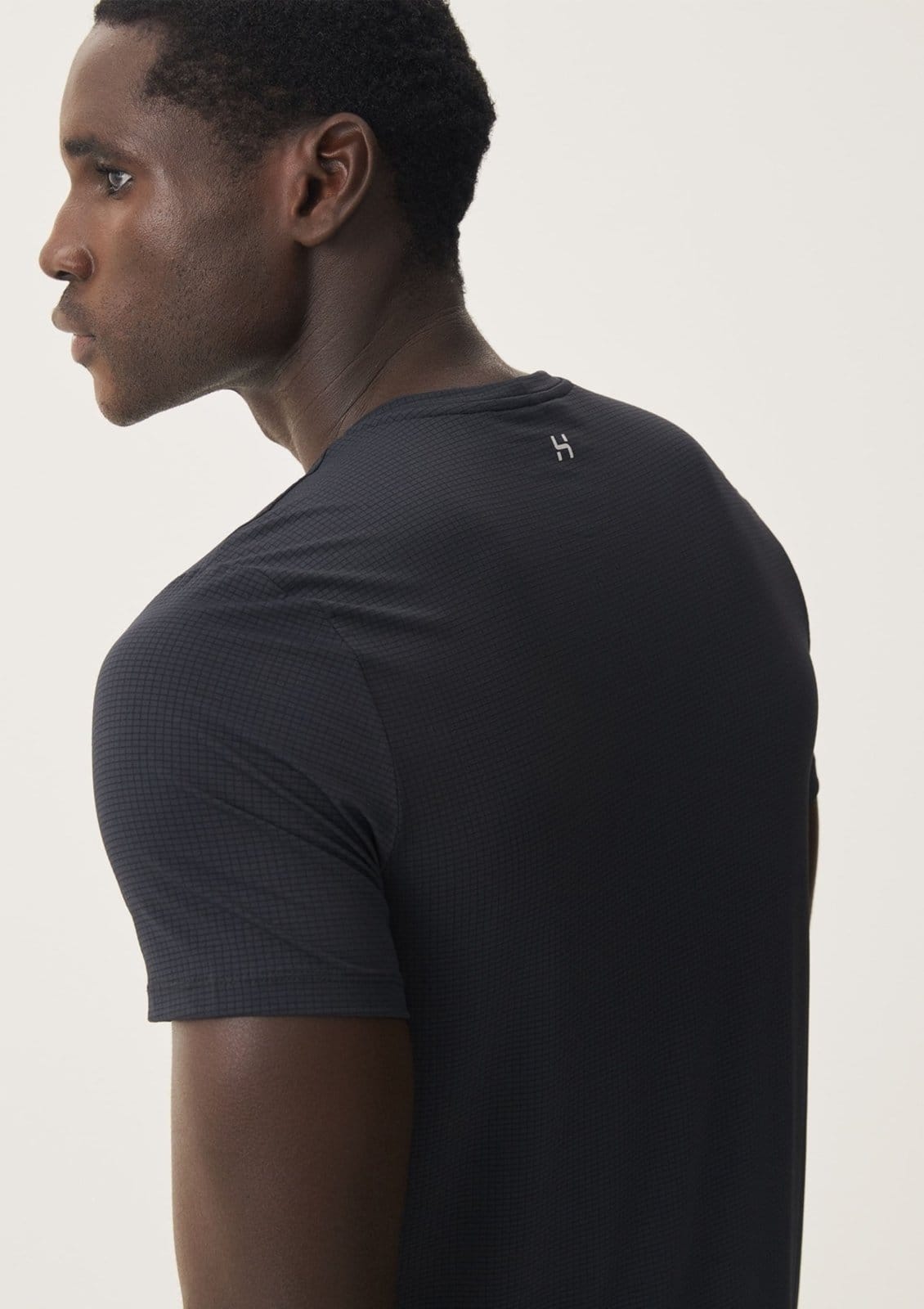 Vista 2 Camiseta Esportiva Masculina Fresh Secagem Rápida Hering preto