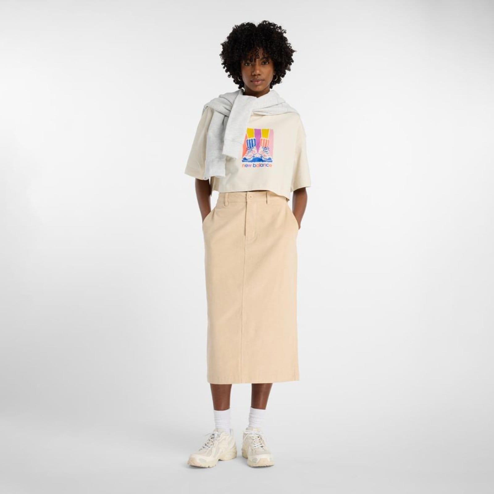 Vista 2 Saia Stretch Corduroy Midi Feminina New Balance incolor