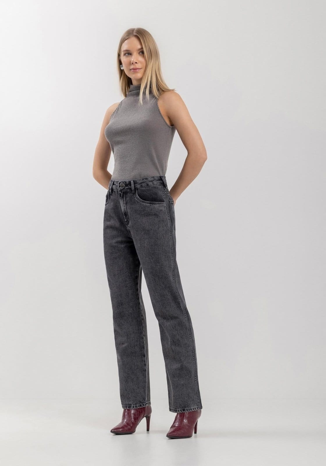 Vista principal Calça Lez a Lez Jeans Reta Com Cintura Alta E Passantes No Cós Lez a Lez preto