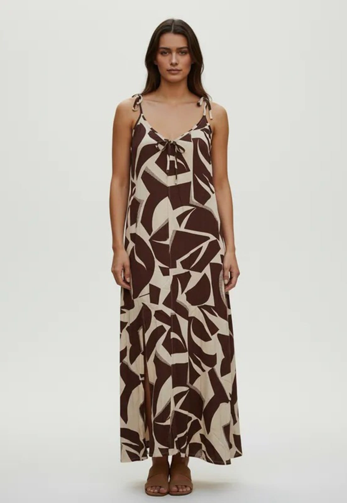 Vista 2 Vestido Longo Cabanafree Caçuá Viscose Alça Fina Estampa Raízes Cabanafree estampado/marrom