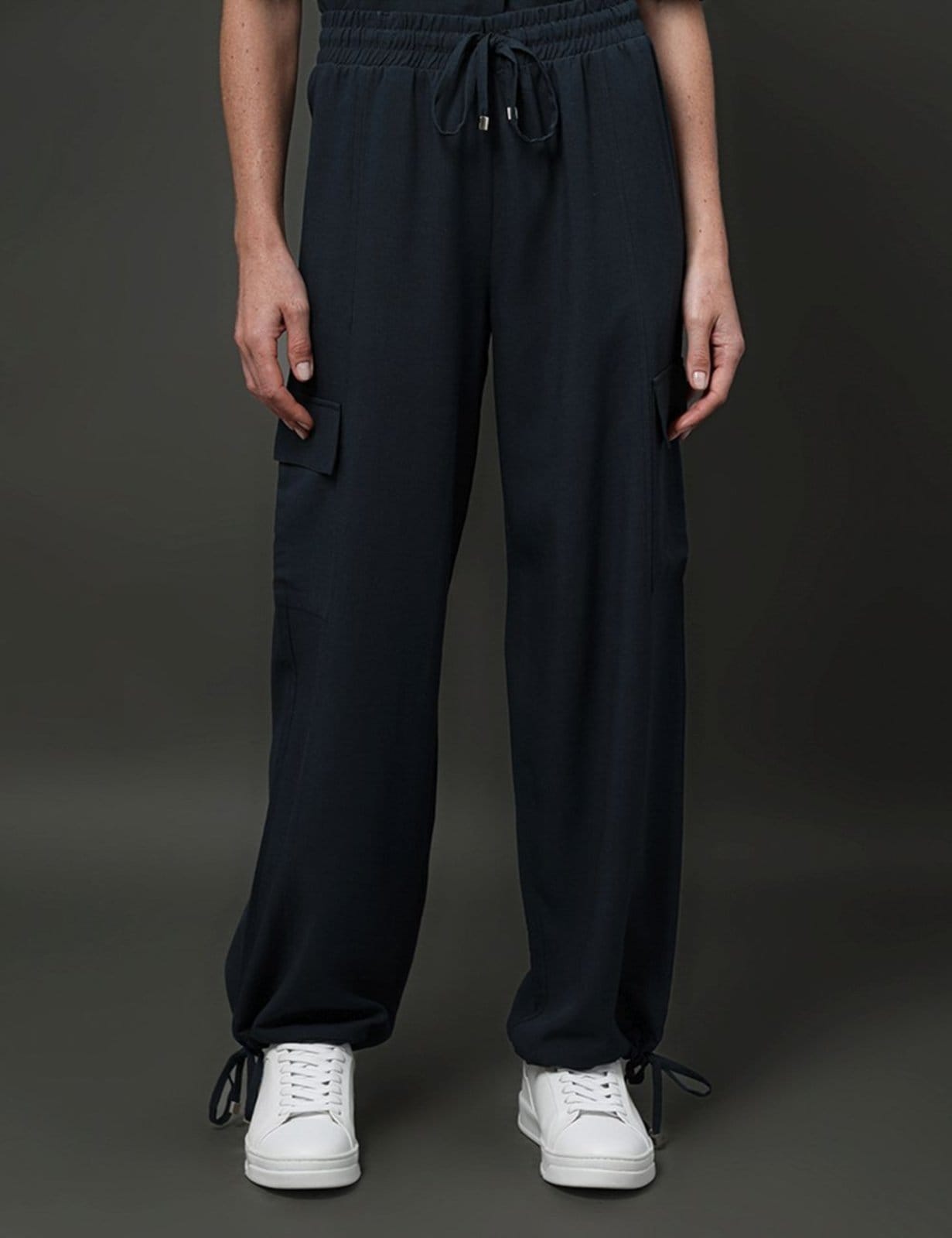 Calça Feminina Cargo Linho Misto Calvin Klein - Marinho