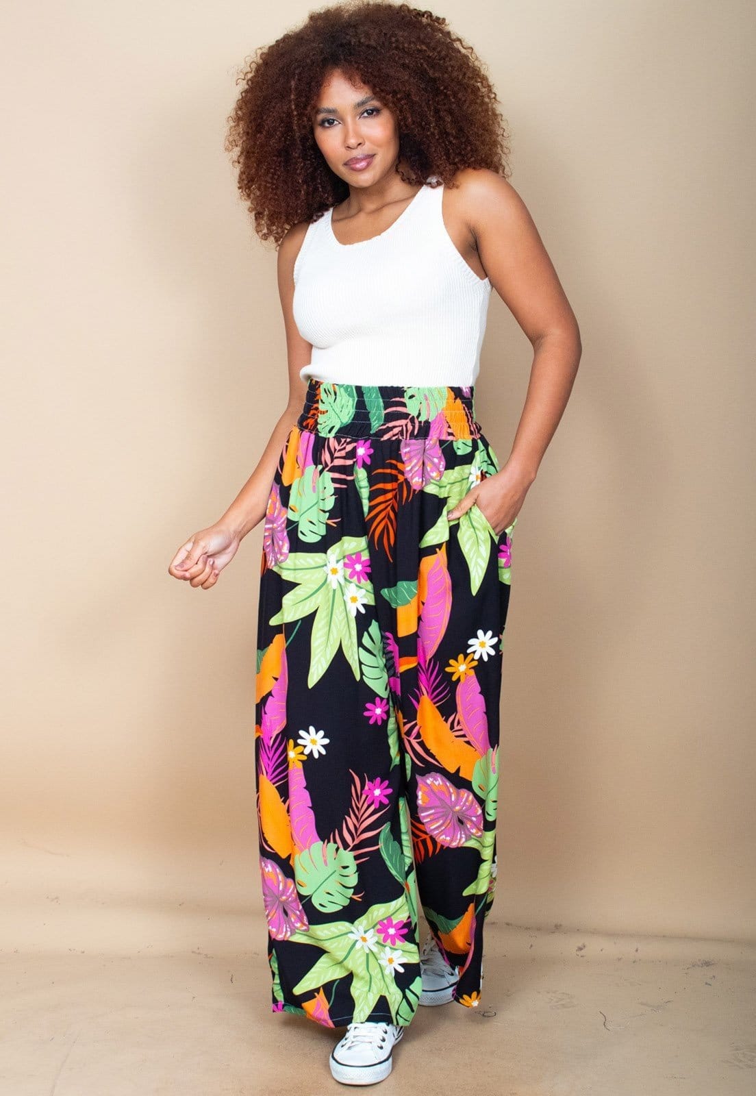 Vista 2 Calça Cabanafree Pantalona Elastic Embaú Estampa Aurora Urbana Cabanafree estampado/multicolorido/rosa/verde