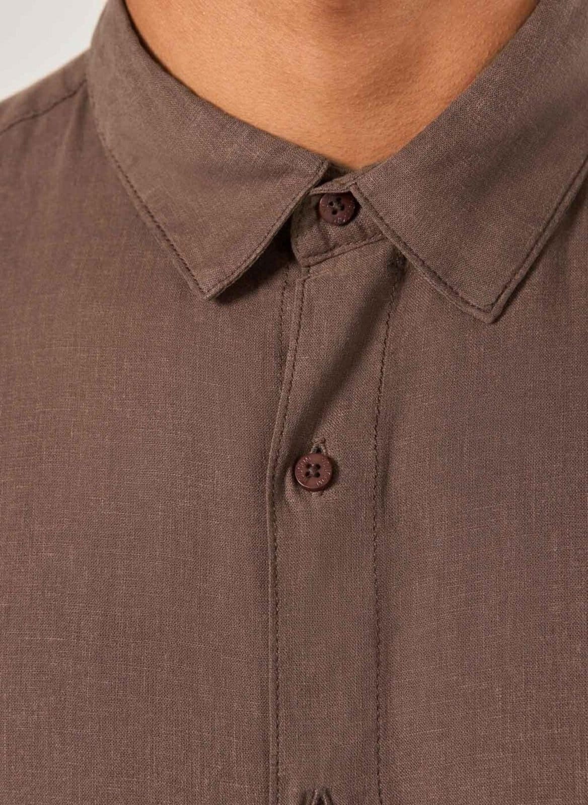 Vista 2 Camisa Comfort Manga Longa Linho Youcom marrom