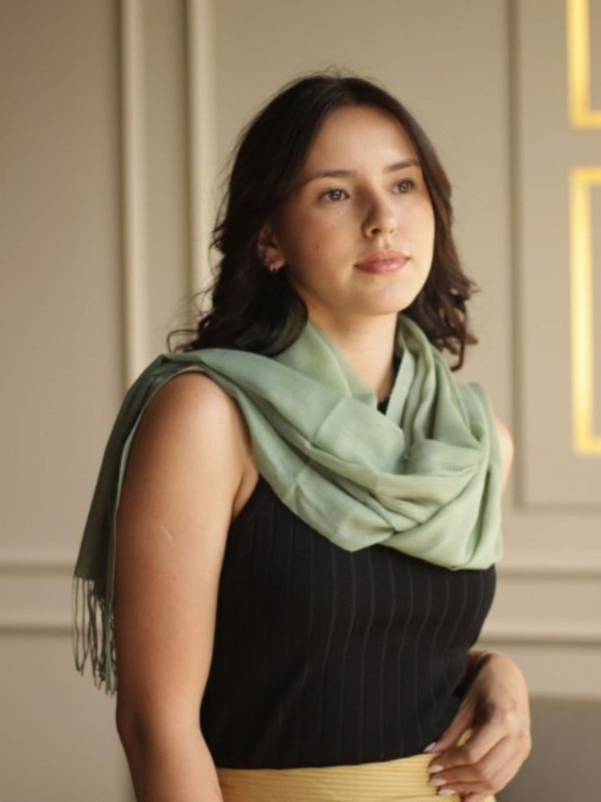 Pashmina Via Lessa Santiago Liso em Viscose Claro - 2