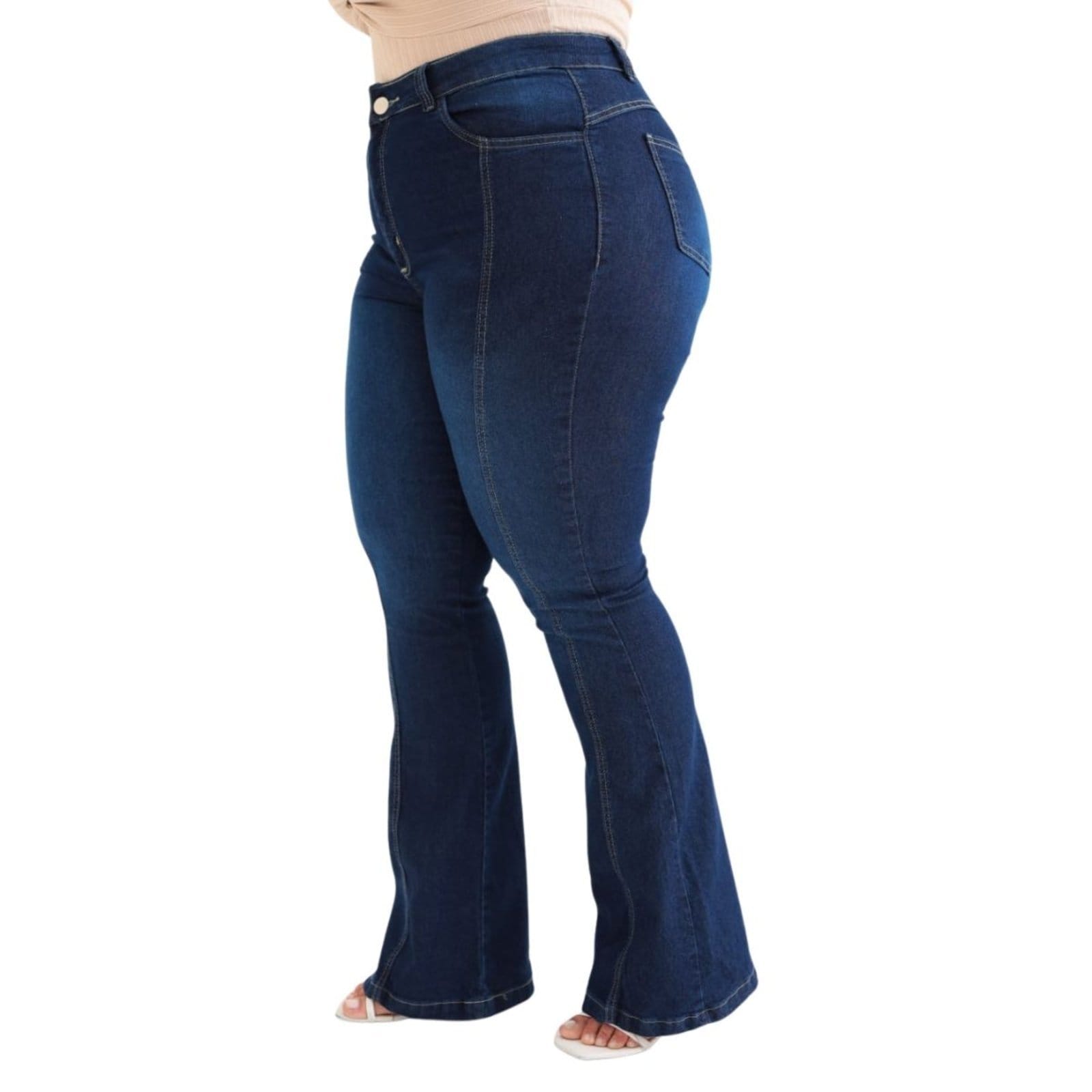 Vista 2 Calça Feminina Flare Plus Size com Nervura Damaris Alleppo Jeans jeans