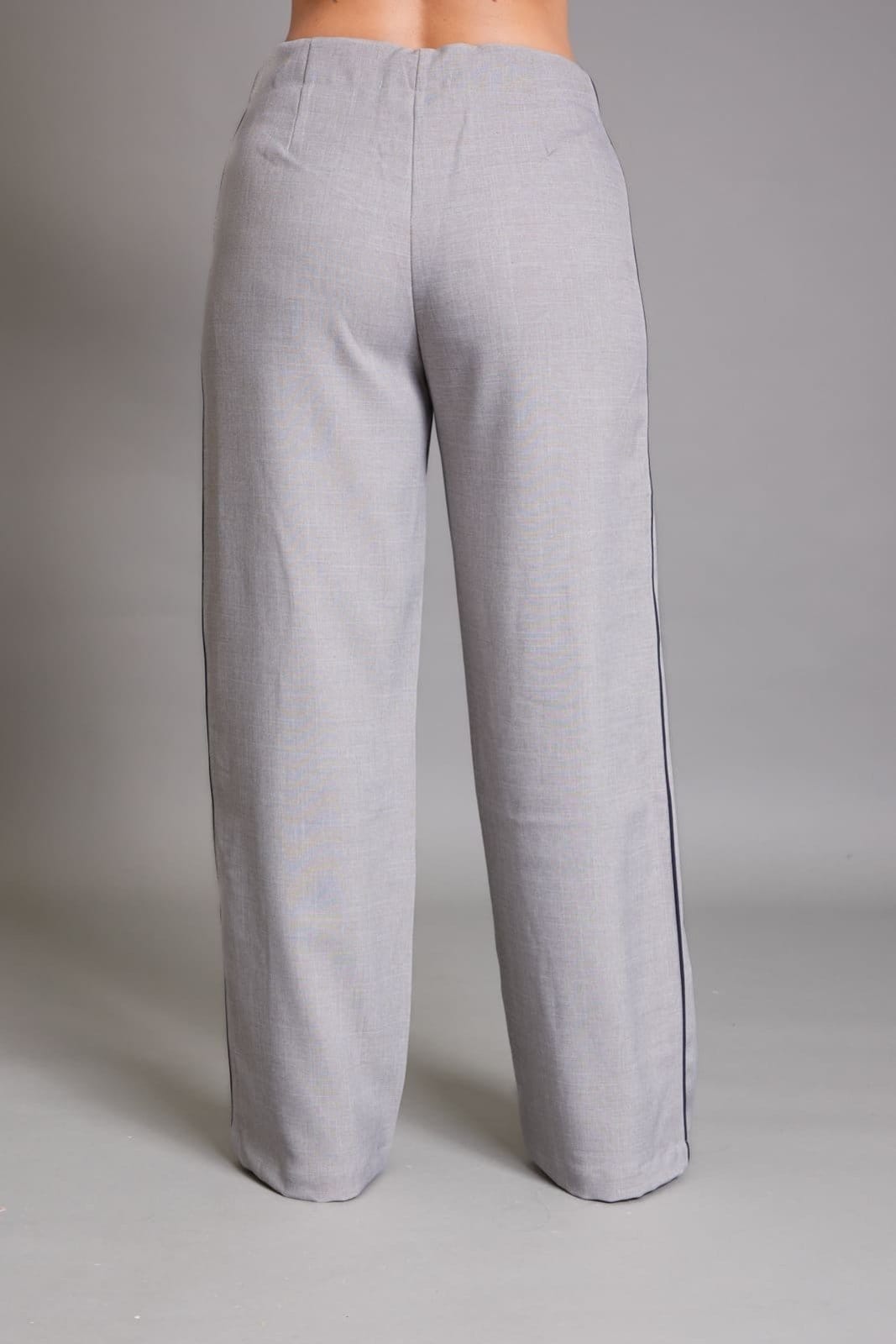 Vista 2 Calça Pantalona Feminina com Faixa Lateral e Cordão Lemier LEMIER cinza