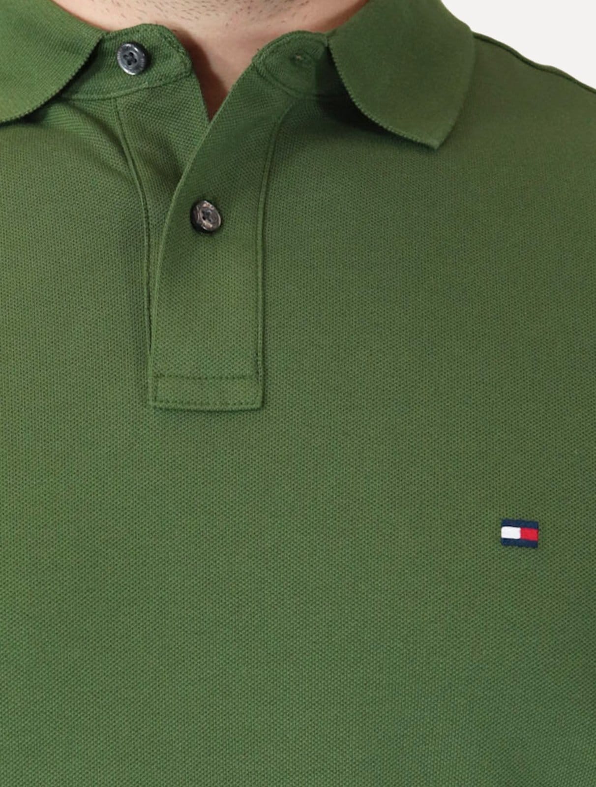 Vista 2 Polo Tommy Hilfiger Masculina Regular Piquet 1985 Verde Musgo Tommy Hilfiger verde militar