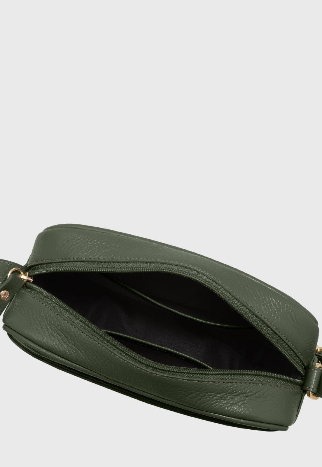 Vista 2 Bolsa Transversal Couro Mariart Quinoa Army Mariart verde militar