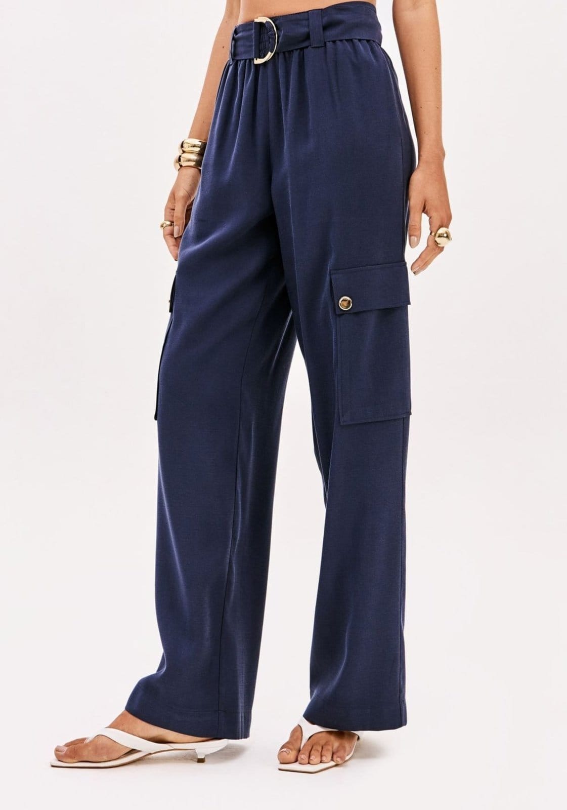 Vista 2 Calça Reta Cintura Alta Com Bolsos Lança Perfume azul marinho