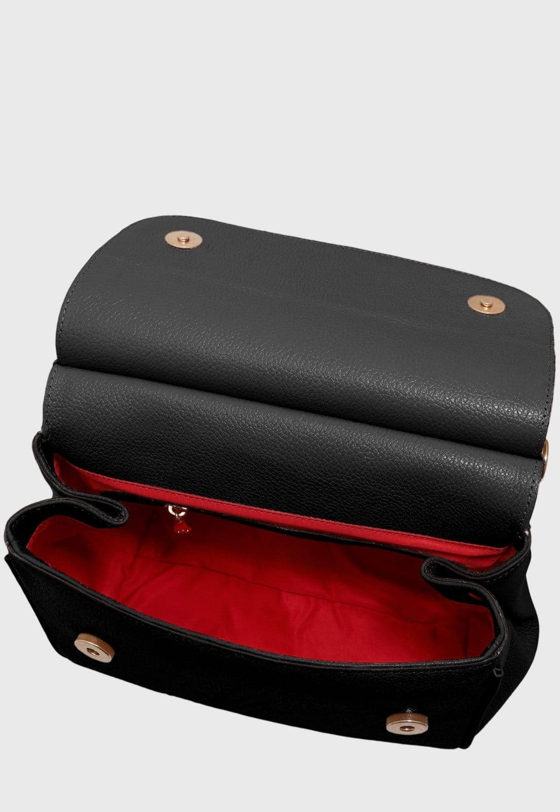 Vista 2 Bolsa Transversal Couro Mariart Camélia Preta Mariart preto