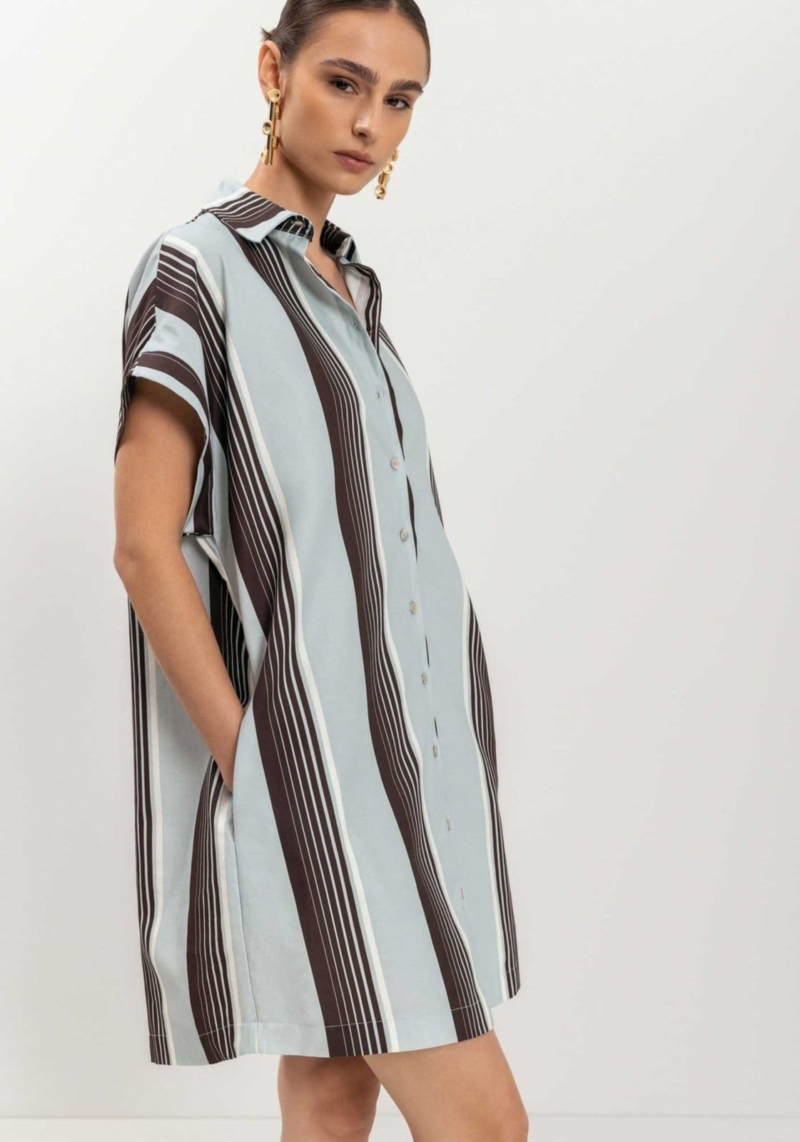 Vista 2 Vestido De Mangas Curtas Com Gola E Botões Lez a Lez poás