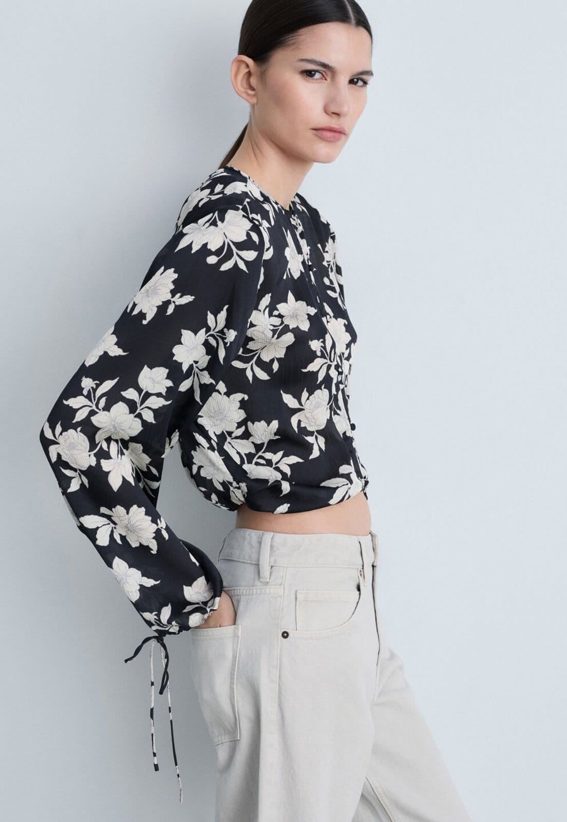 Camisa Cropped Mango Reta Savage Preta