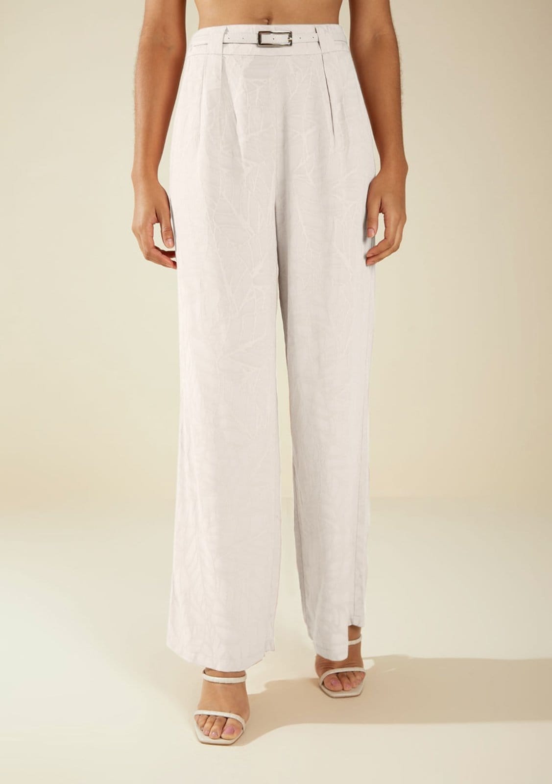 Vista 2 Calça Morena Rosa Boot Cut Alta Off-white Morena Rosa off-white rosa