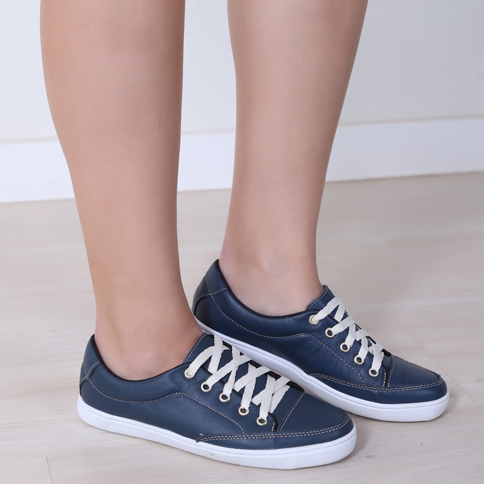 Vista principal Tênis Feminino Couro Casual Confortável Moderno Para Caminhada Macio ROMEU E JULIETA SHOES azul marinho