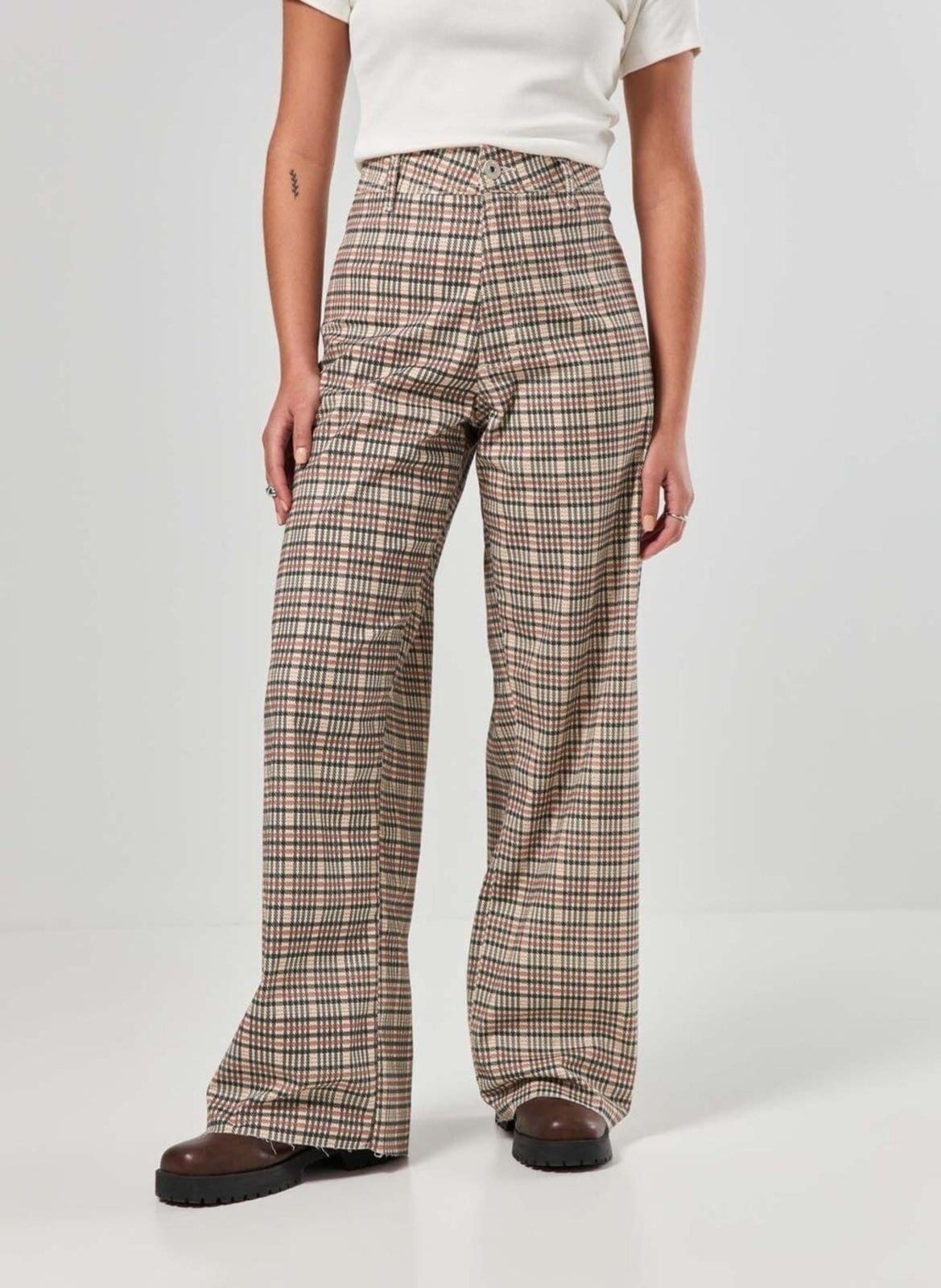 Vista 2 Calça Wide Leg Sarja Xadrez Youcom multicolorido