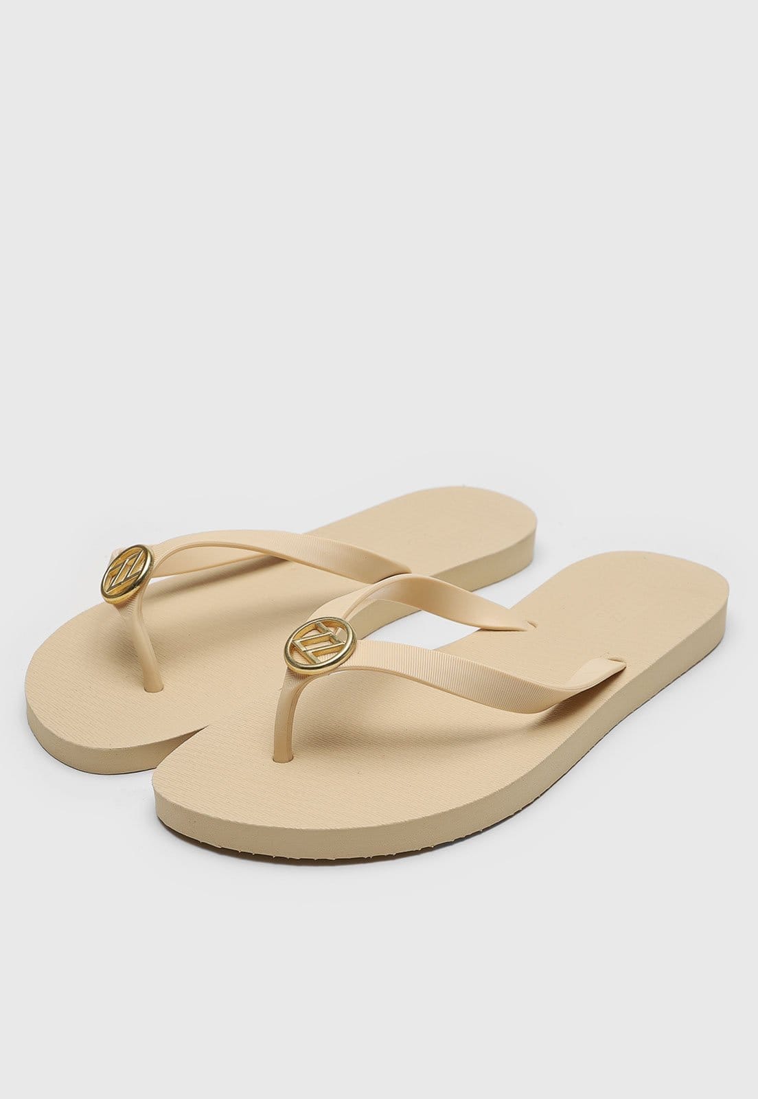 Vista 2 Chinelo Feminino Brizza Arezzo Detalhe Metal Dourado Brizza Arezzo bege