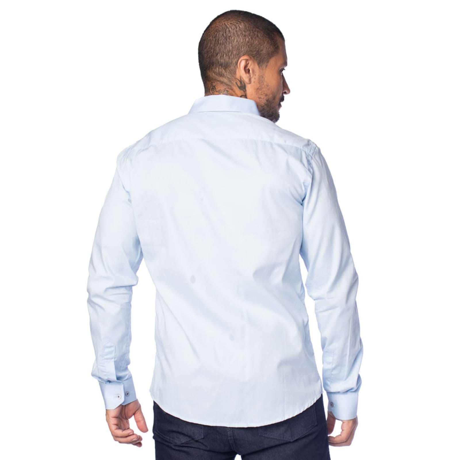 Vista 2 Camisa Masculina Amil Slim Detalhe Fechamento Claro Amil azul