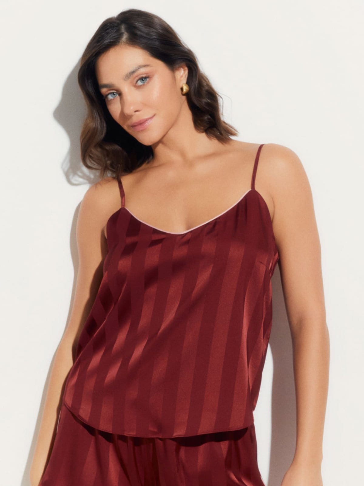 Camisete Sem Manga Cetim Ariel Vinho Cabernet