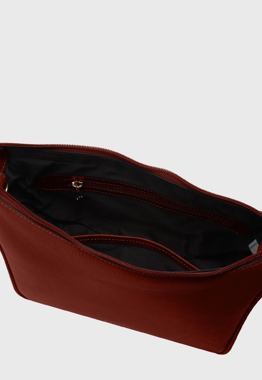 Vista 2 Bolsa Transversal de Couro Mariart Macaúba Terracota Mariart bordô