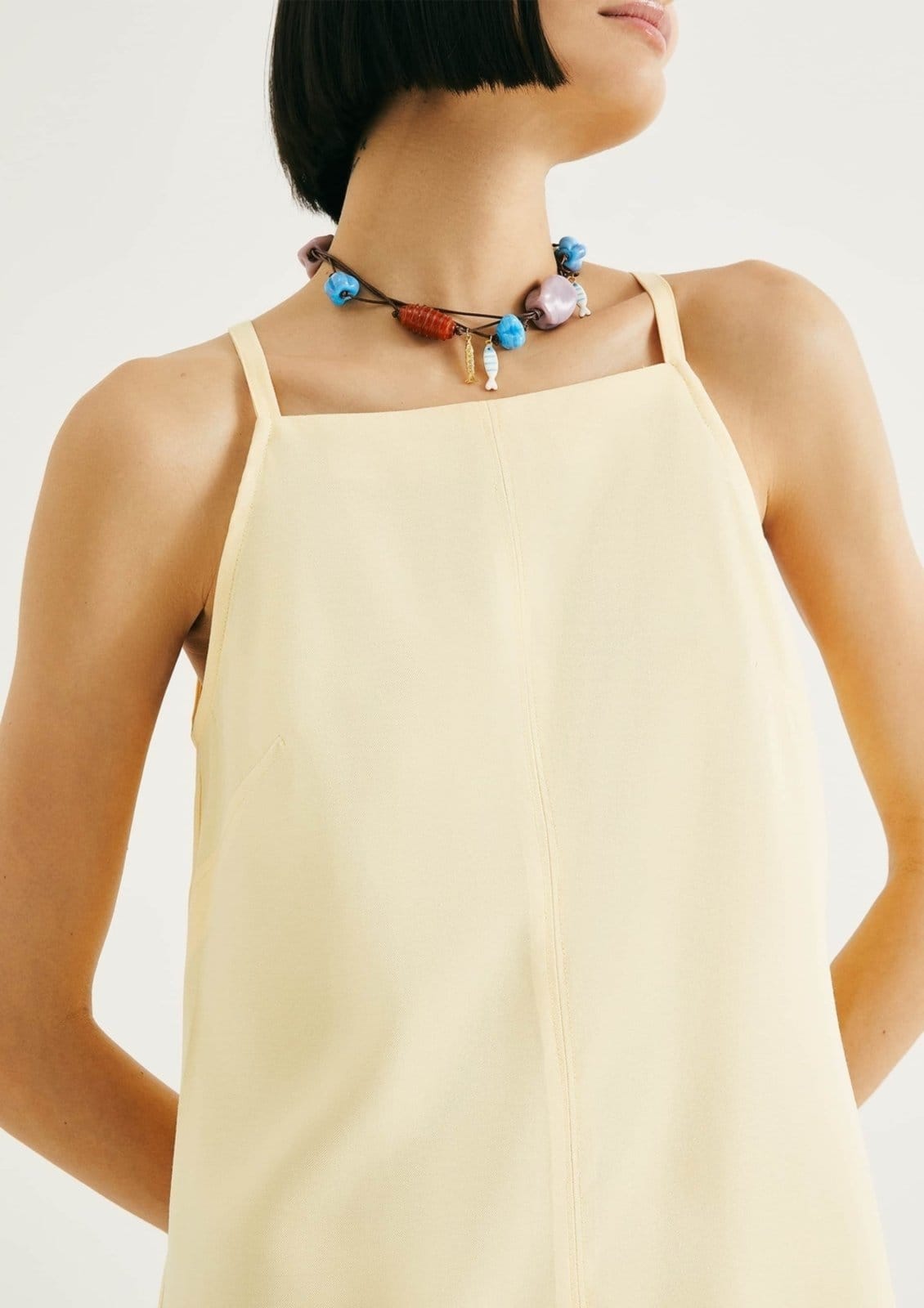 Vista 2 Vestido Curto Reto Em Peach Touch Hering amarelo