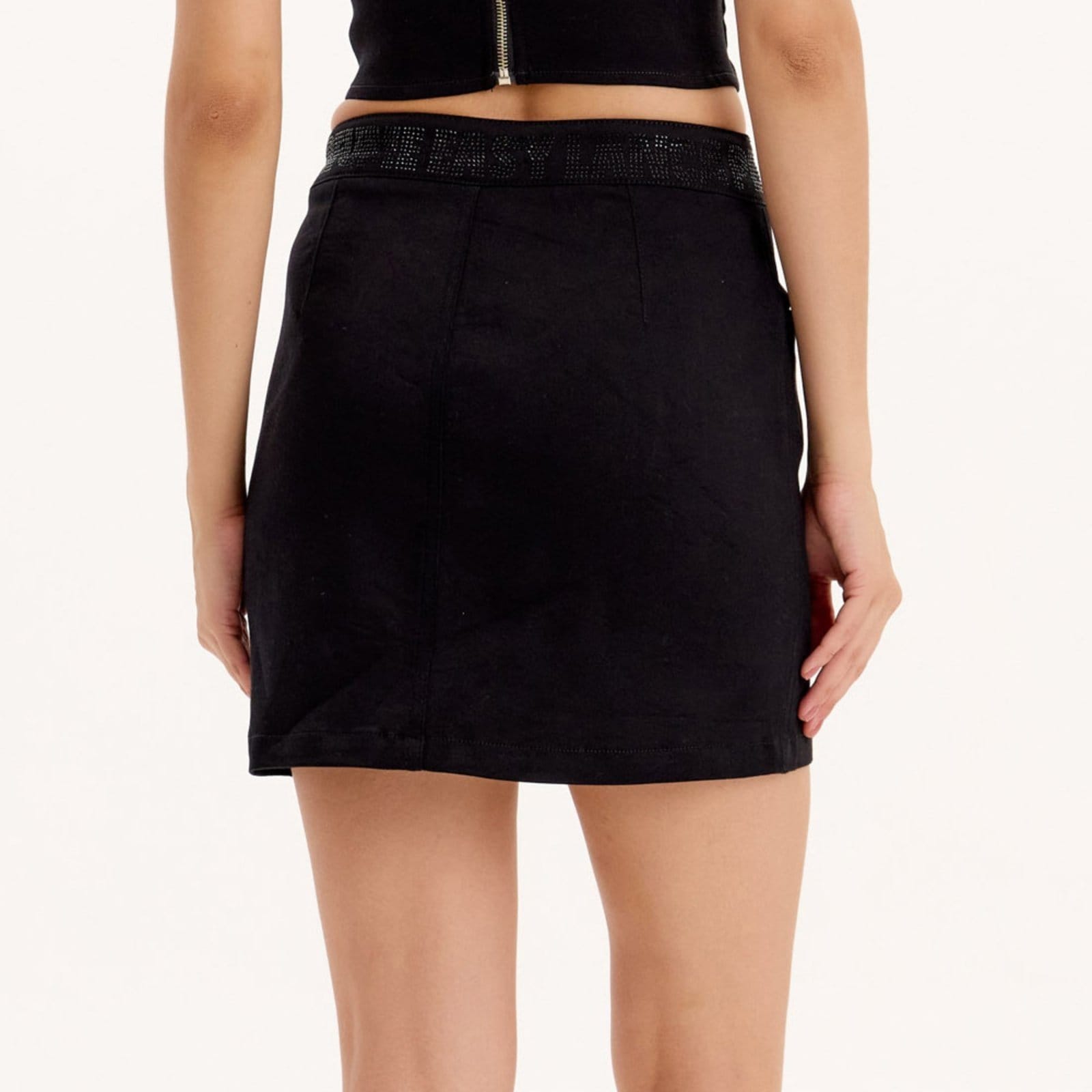 Vista 2 Saia Easy Lança Perfume Sarja Black Sh Ve25 Preto Feminino Easy Lança perfume preto black