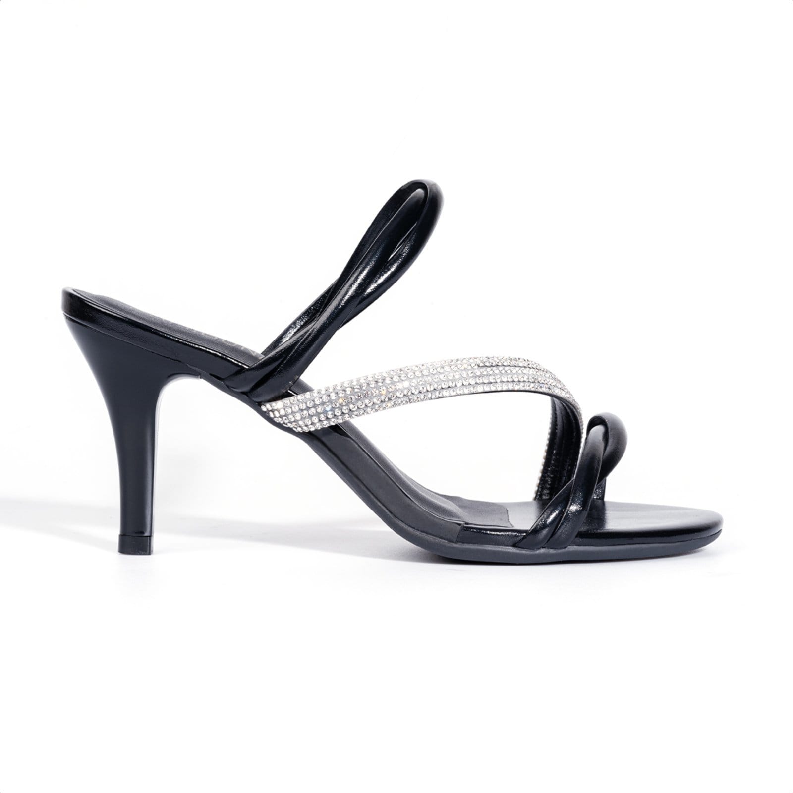 Vista 2 Sandália Feminina Tiras Triplas Cruzadas Com Strass e Salto Alto Fino Preta Domidona preto