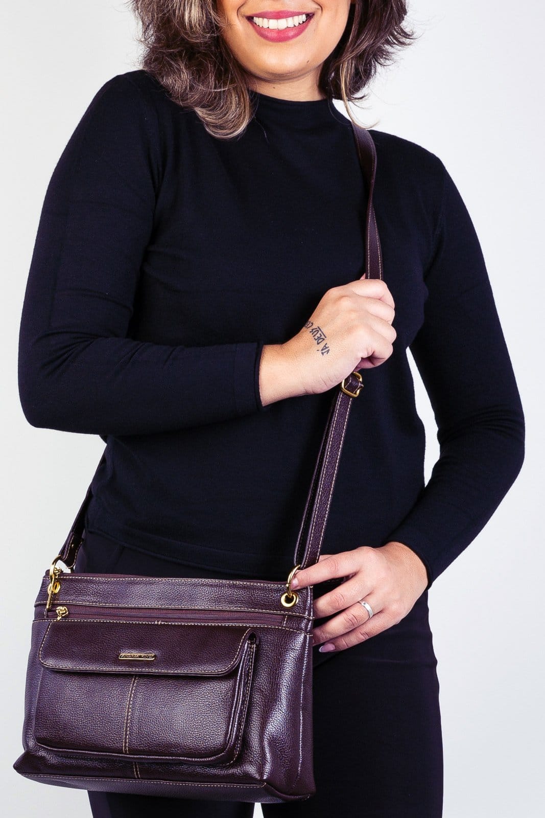 Bolsa Andrea Vinci Tiracolo De Couro Liso Celine - Marsala