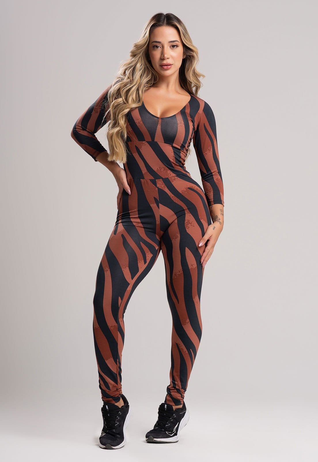 Macacão MVB Modas Longo Manga 3/4 Costa Fechada Fitness Suplex Safari