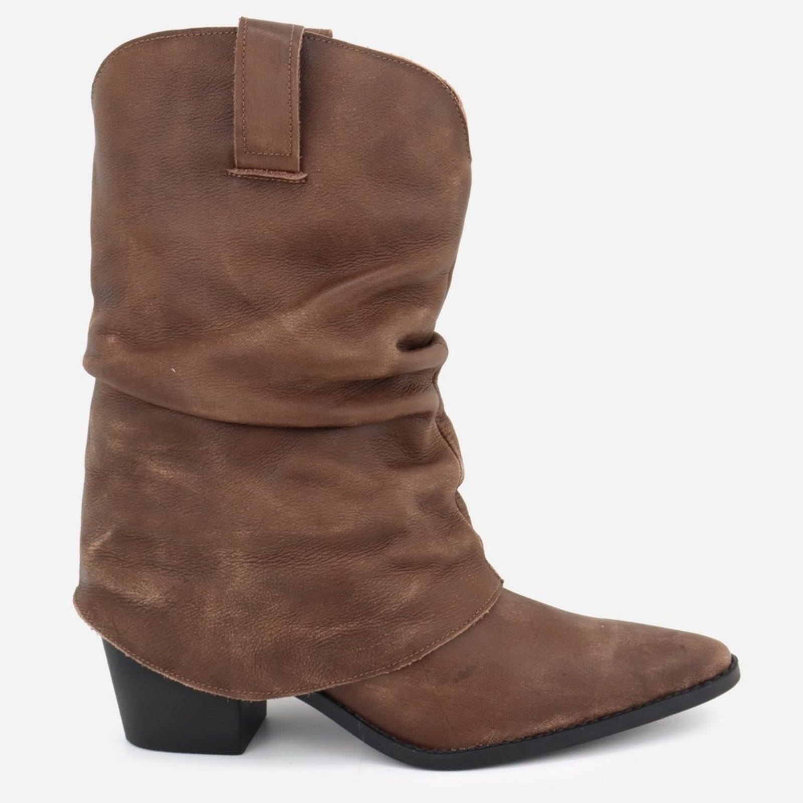 Vista 2 Bota Texana Country Western Enrugada Slouchy Em Couro Feminina Bico Fino Maria Paula Camurça Café MARIA PAULA caramelo