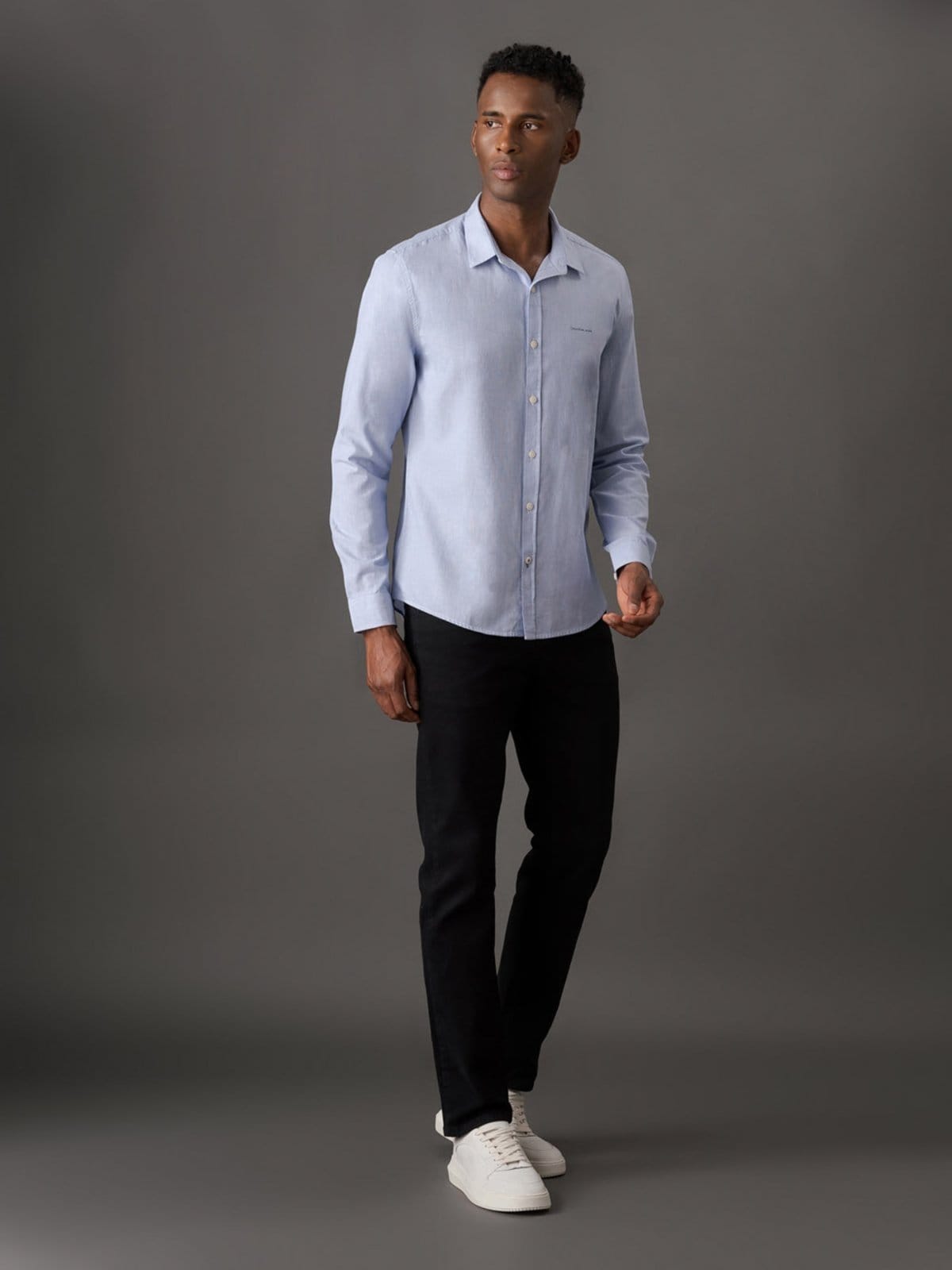 Vista 2 Camisa Manga Longa Slim Listrada Silk Logo Calvin Klein Jeans édio Calvin Klein Jeans azul