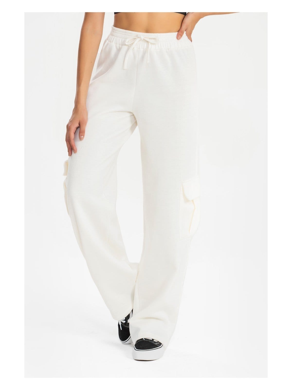 Vista principal Calça Moletom Reta Cargo Feminina com Avesso Peluciado Off White Meu Jeans off-white white