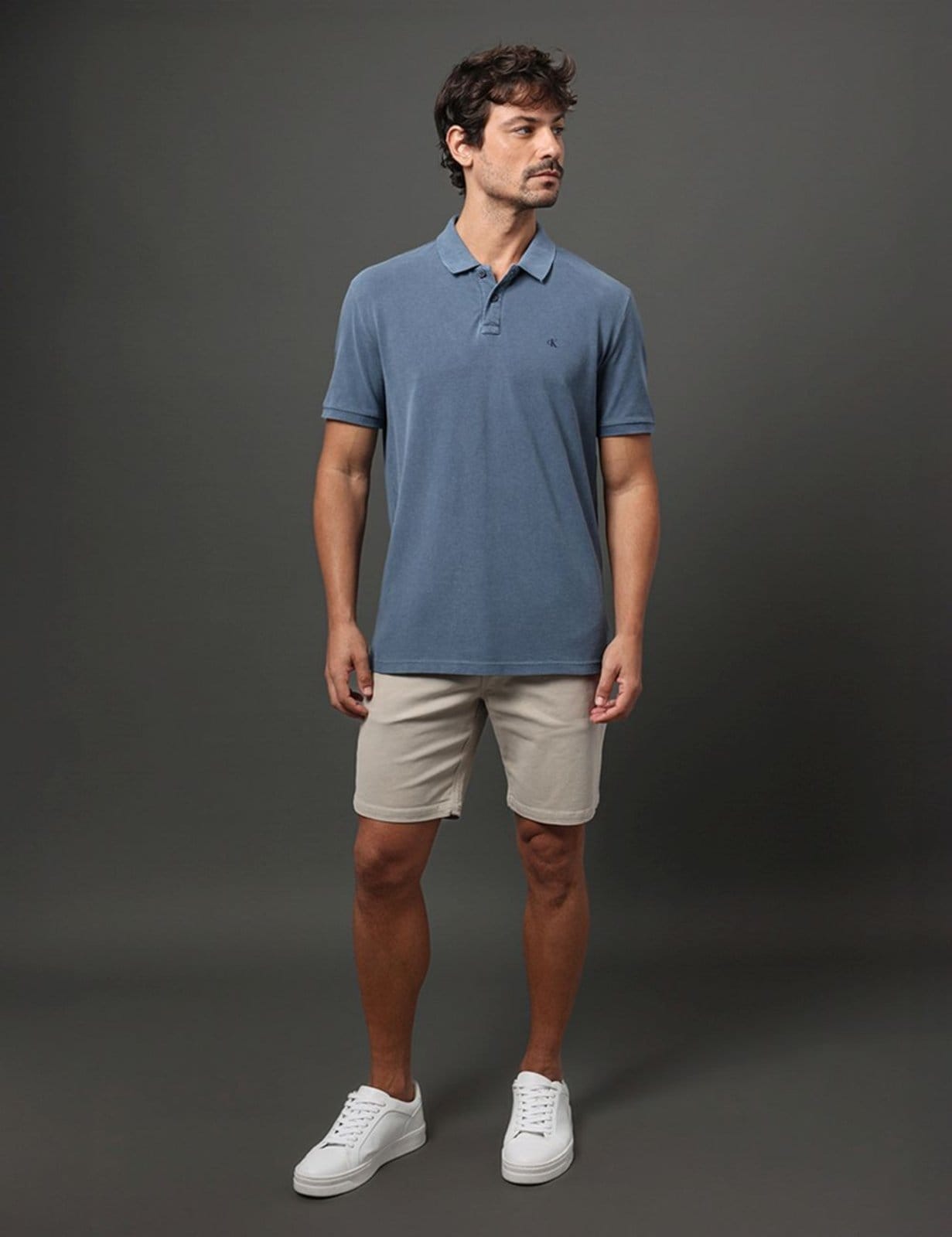 Vista 2 Bermuda Masculina Color Moletom Calvin Klein Jeans - Caqui Claro Calvin Klein Jeans cáqui caqui