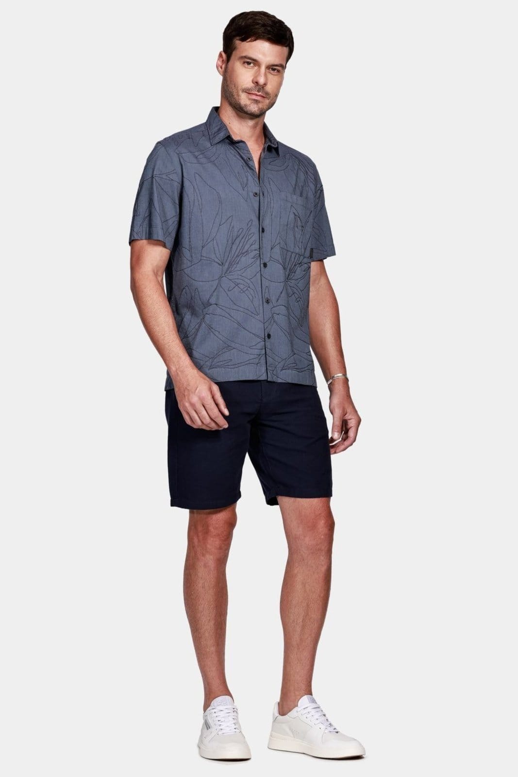 Vista 2 Camisa Aramis Manga Curta Regular Floral Com Bolso Marinho Aramis azul marinho