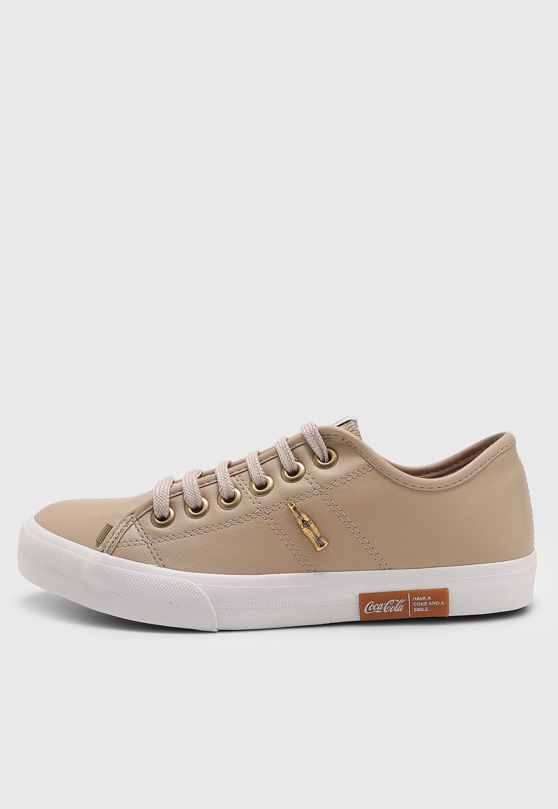 Vista principal Tênis Feminino Coca Cola Pingente Garrafa Coca-Cola bege