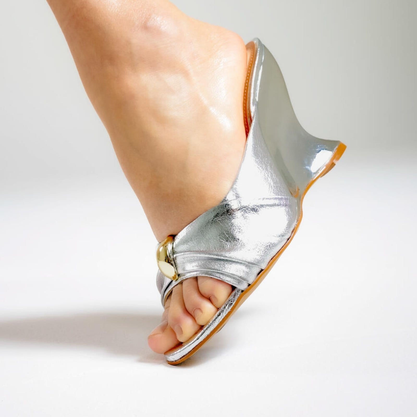 Tamanco Couro Salto Alto Cecconello 2697001-4 - 2