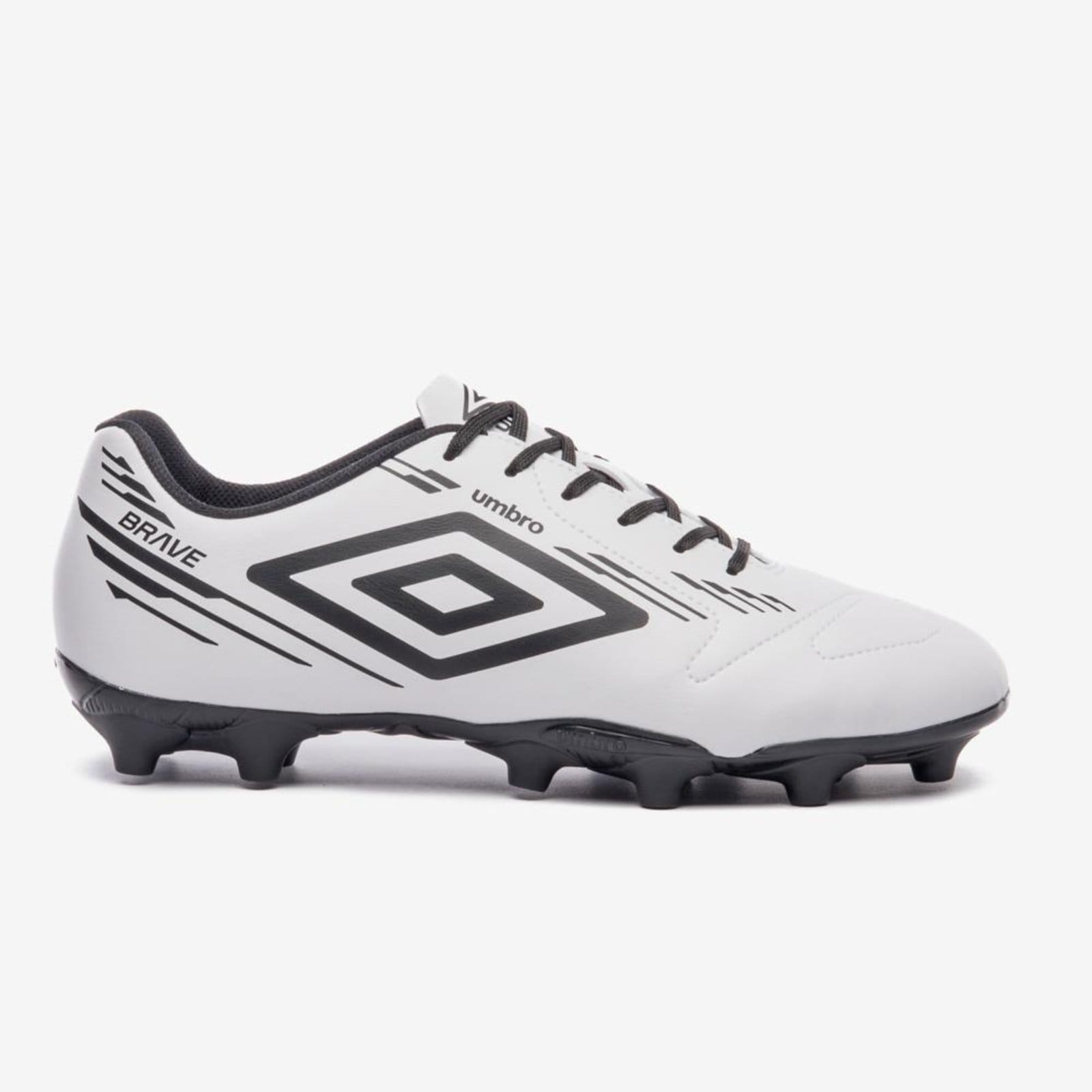 Chuteira Campo Umbro Brave
