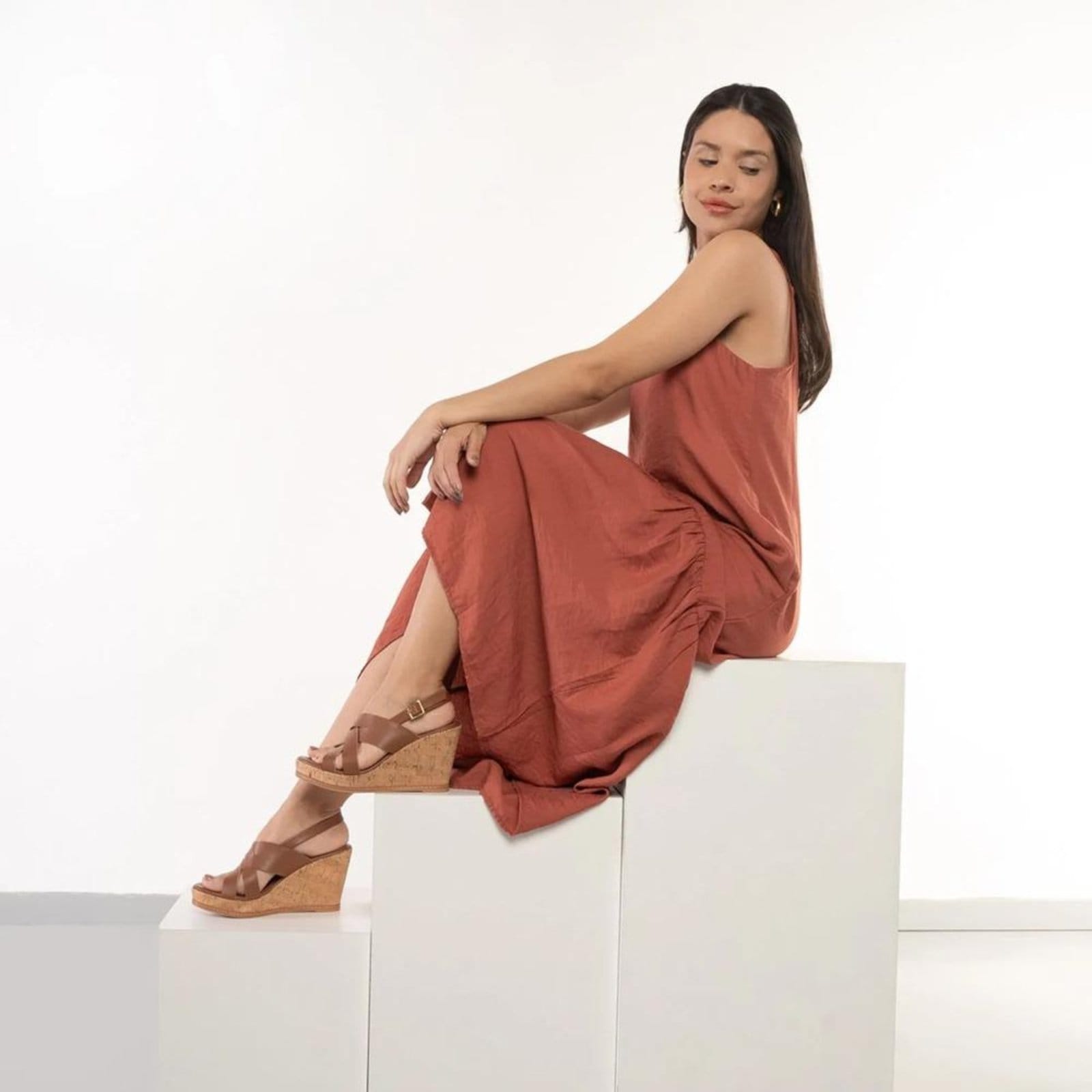 Vista 2 Sandália M Shuz Anabela Feminina M Shuz marrom