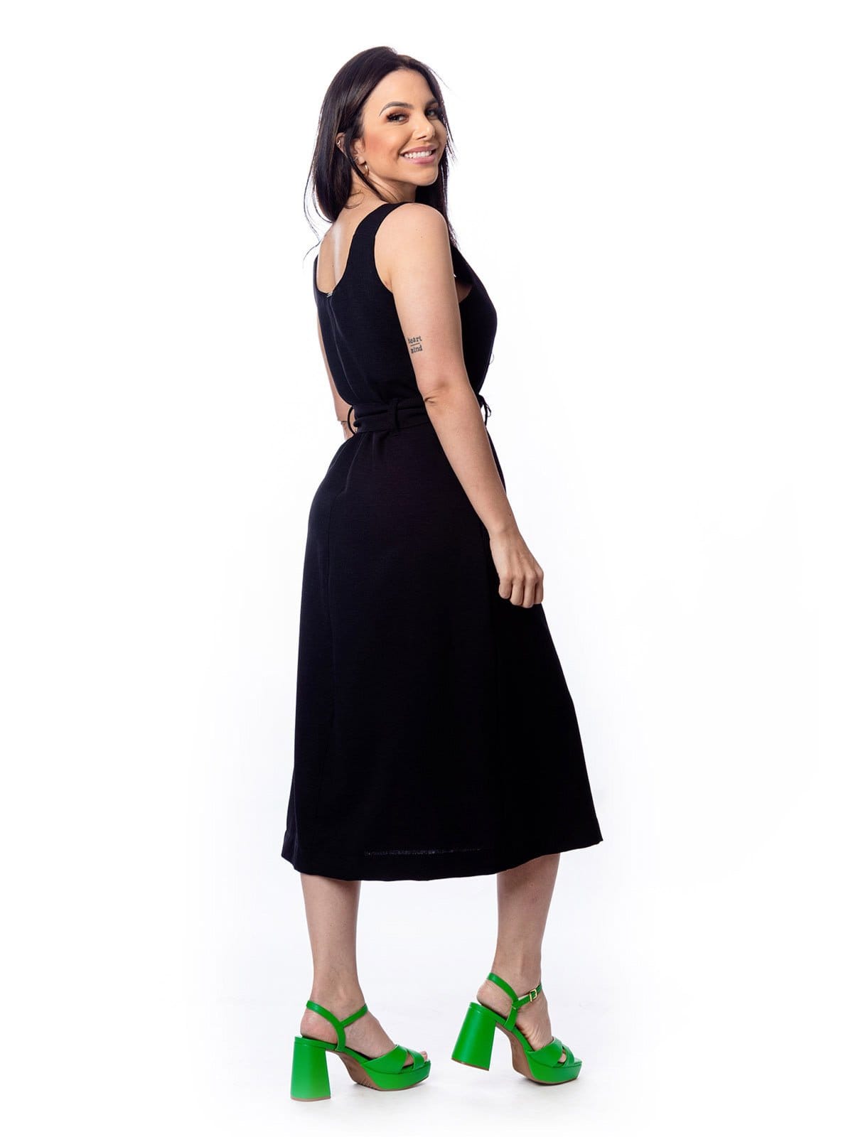 Vista 2 Vestido Midi Restrito Jeans Com Cinto e Argola Restrito Jeans preto