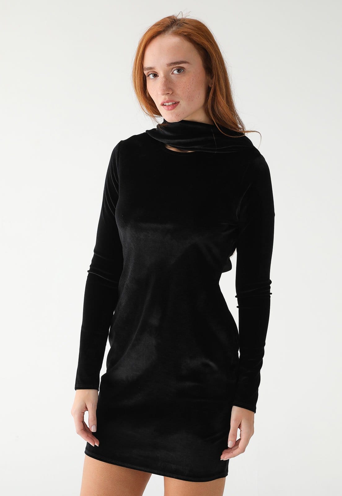 Vestido TOPSHOP Curto Aveludado Recorte Costa