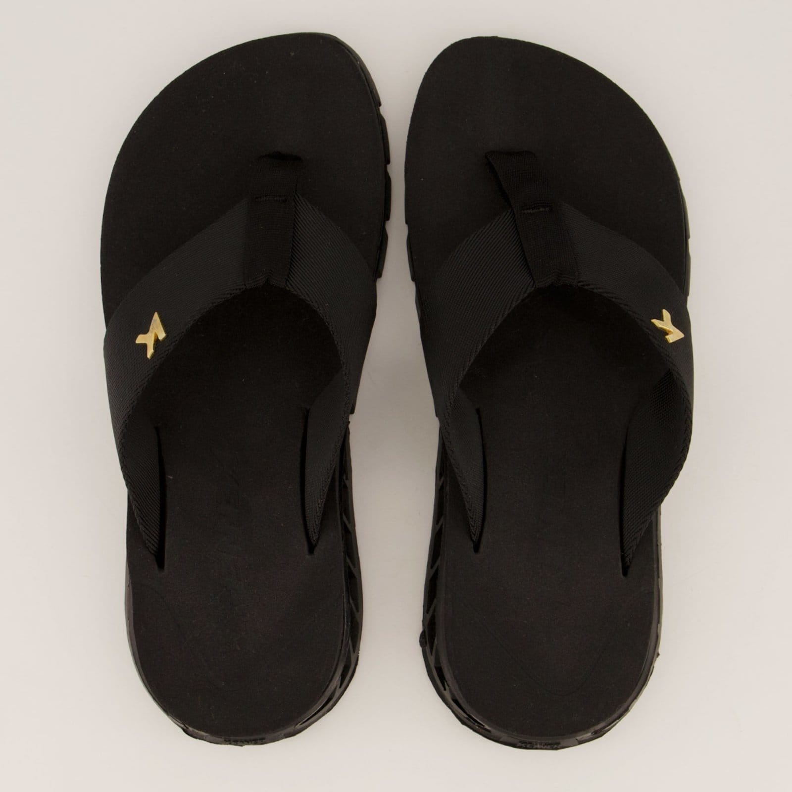 Chinelo Kenner Rakka