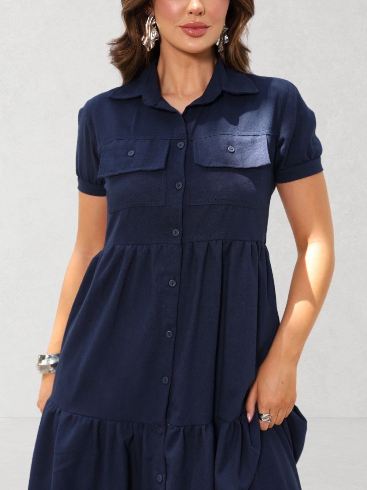 Vista 2 Vestido Via Lessa Cali Longo em Linho Marinho Via Lessa azul