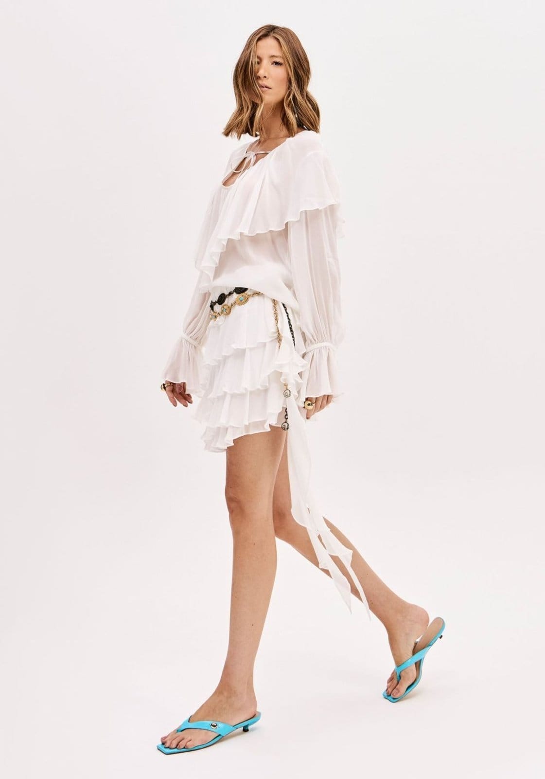 Vista principal Saia Curta Cintura Média Com Babados Lança Perfume branco