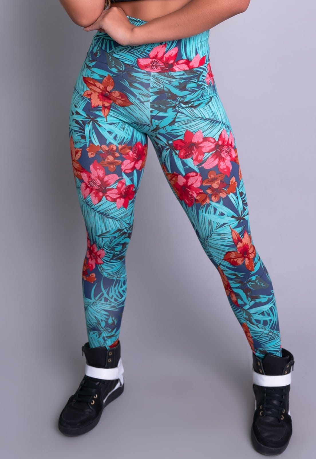 Vista 2 Calça Legging MVB Modas Cintura Alta Fitness Lisa Amazônia Mvb Modas azul/estampado/multicolorido/verde